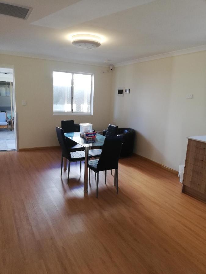 Bha Hotel Perth Bagian luar foto